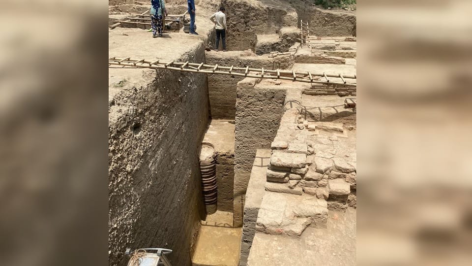 Maurya period well found in the excavation of old fort