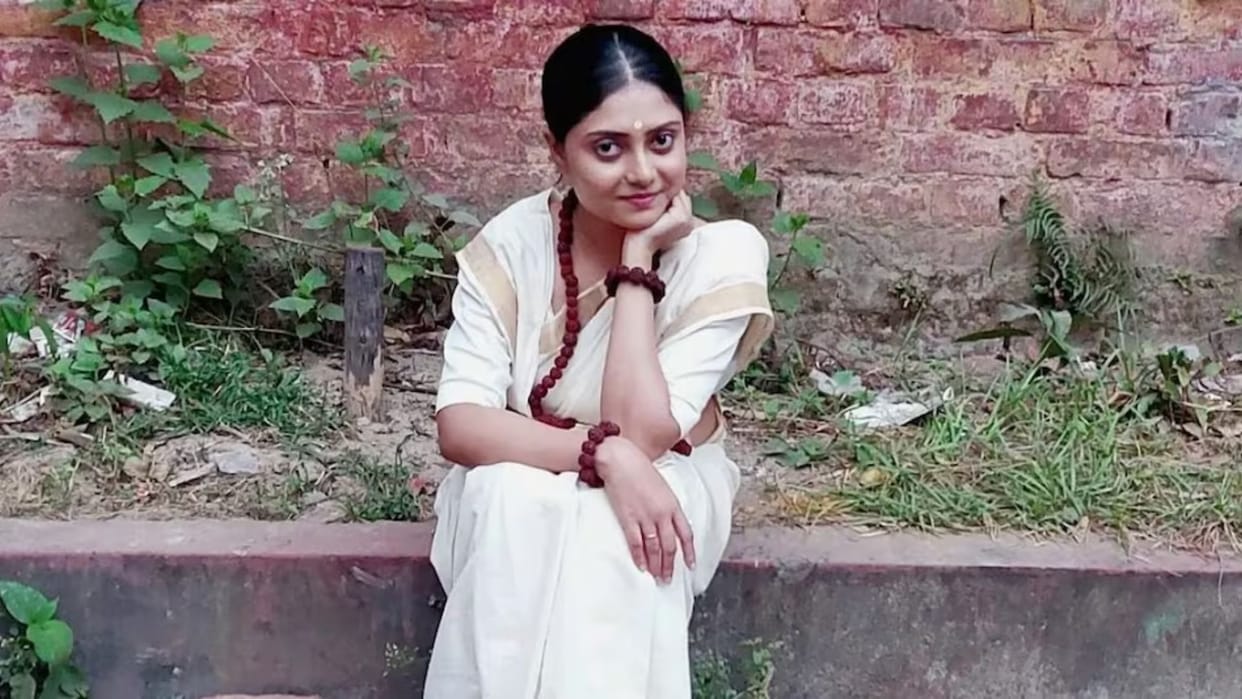 tollywood actress suchandra dasgupta dies after being hit by a lorry in baranagar
