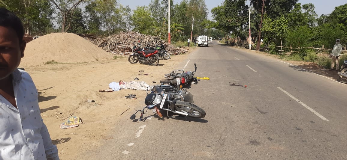 Sonebhadra Accident: Two bikes collide head-on, two youths killed, three injured