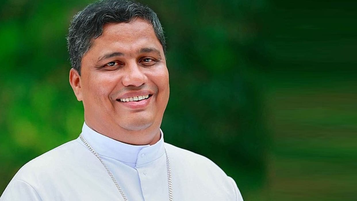 Bishop comes under fire for saying political martyrs are those who died getting into unnecessary fights