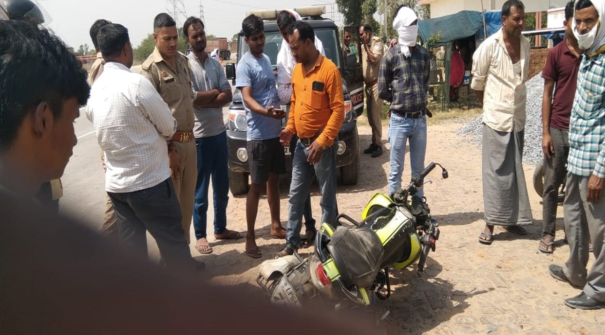 Road Accident in Varanasi Three bike riders hit with standing dumper one died on spot