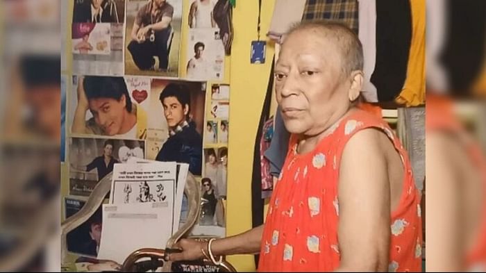 Shahrukh Khan 60 year old cancer patient lady fan from west bengal wants to meet him before she dies