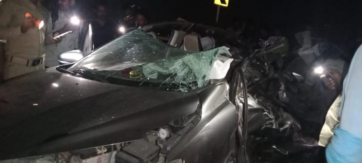Car Accident In haridwar car rammed into truck three passengers from Haryana Death Uttarakhand news