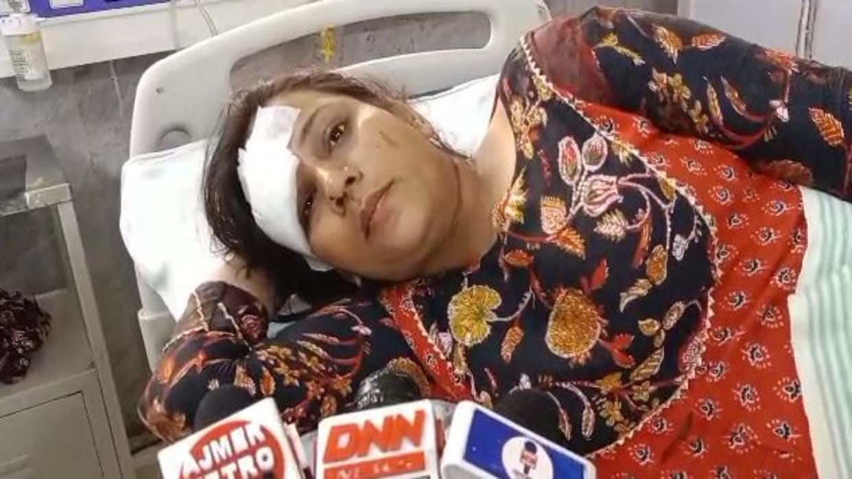 Three including a girl child died in a road accident in Ajmer Srinagar police station area