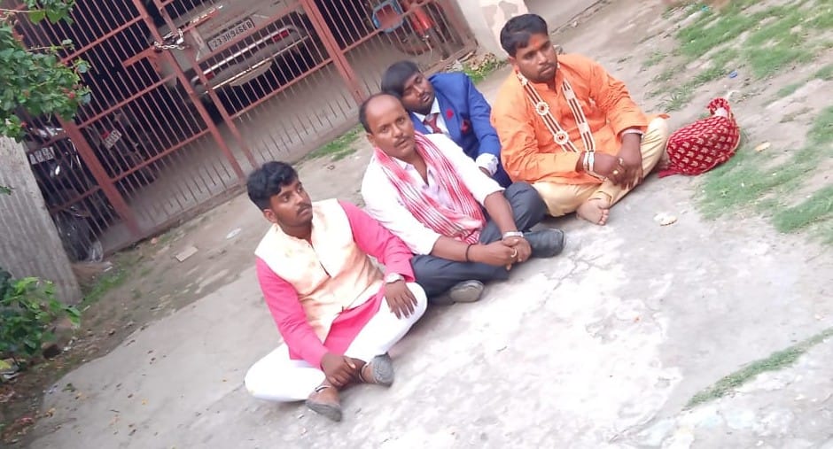 Bihar News: Due to gold chain, the groom refused to marry, demanded dowry, made Barati hostage, Motihari News