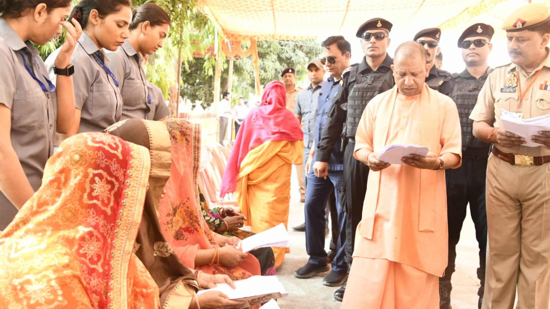 cm yogi adityanath held Janta Darshan in gorakhpur