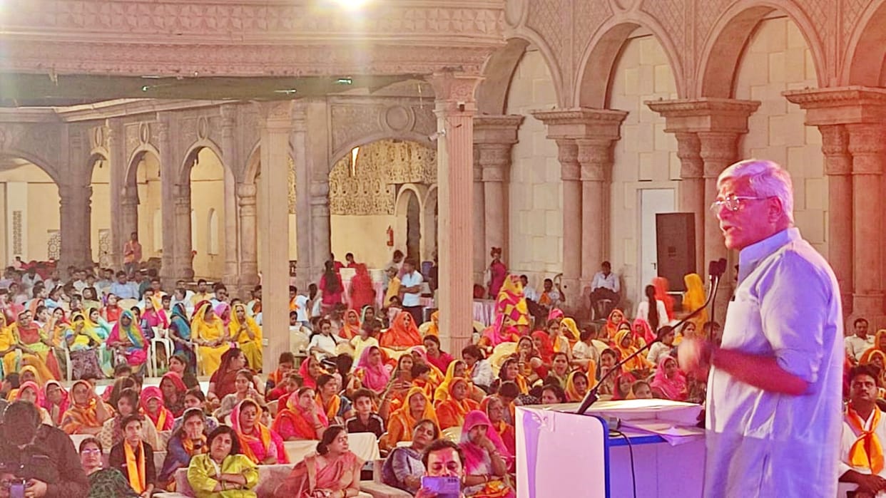 Shekhawat said that there is a need to rewrite the history of India