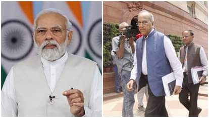 प्रधानमंत्री नरेंद्र मोदी और उनके पूर्व प्रधान सचिव नृपेंद्र मिश्र।