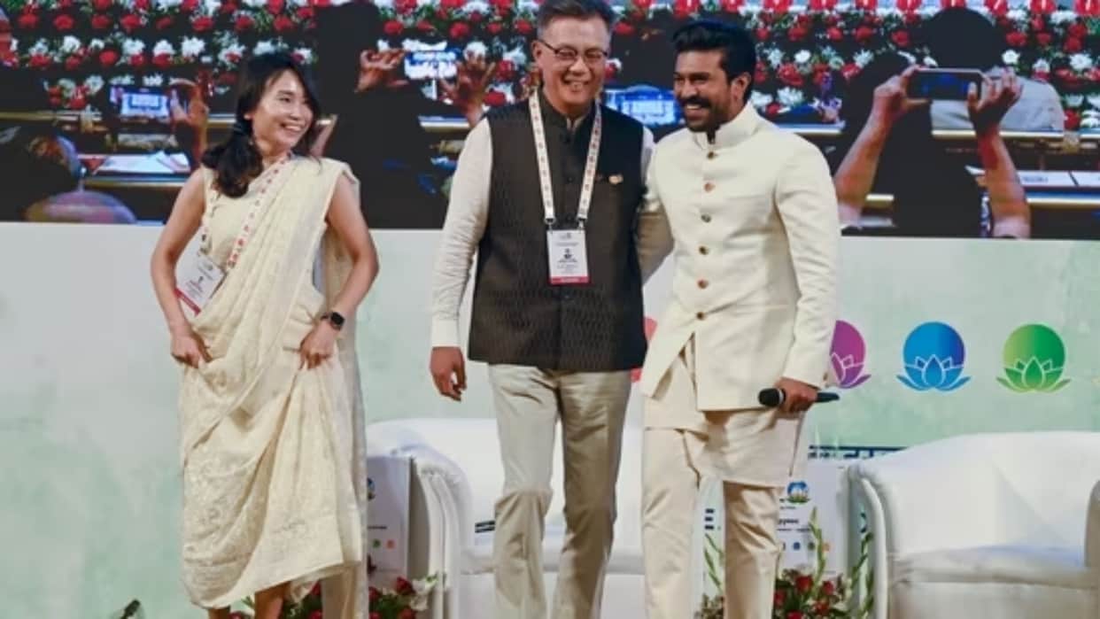 Ram Charan Teaches Korean Ambassador the hook step of naat naatu at G20 summit in kashmir