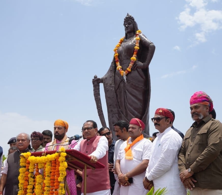 MP News: CM Shivraj said - We will not spare love jihad and those who convert