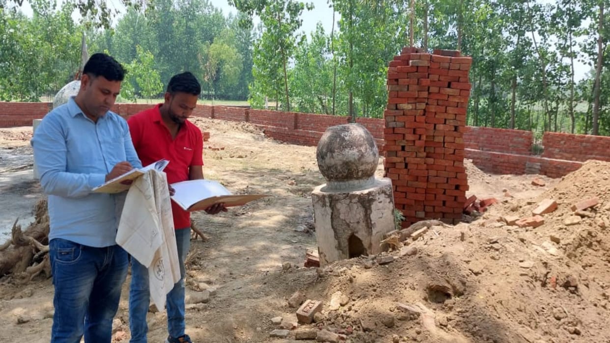 Mughal period silver coins have found during foundation digging in Saharanpur, they are worth lakhs