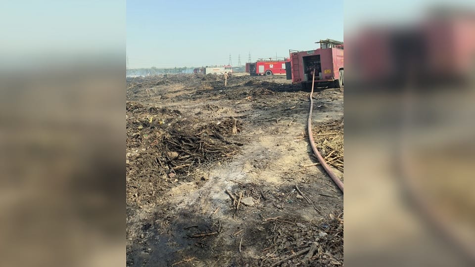 Fire fighting continues at Noida's dumping ground