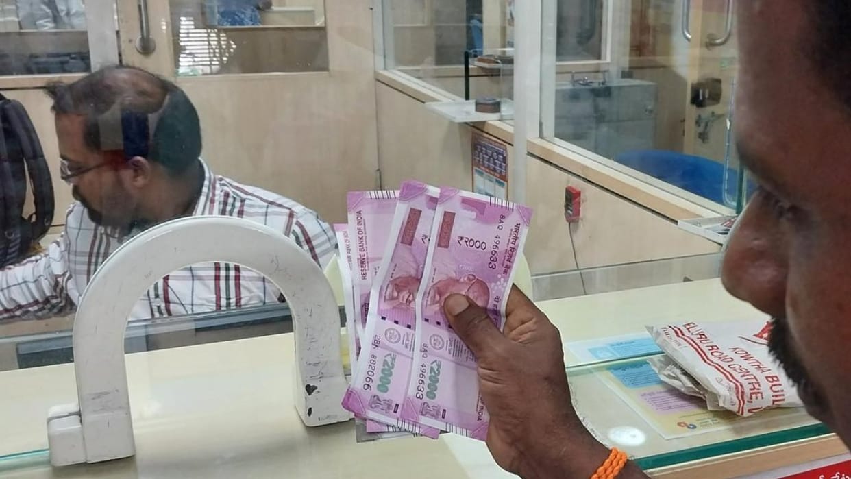 rbi governor shaktikanta das said two third 2000 notes returned