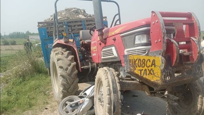 Roorkee Accident News Scooty collided with a tractor trolley full of mining  school operator and child Died