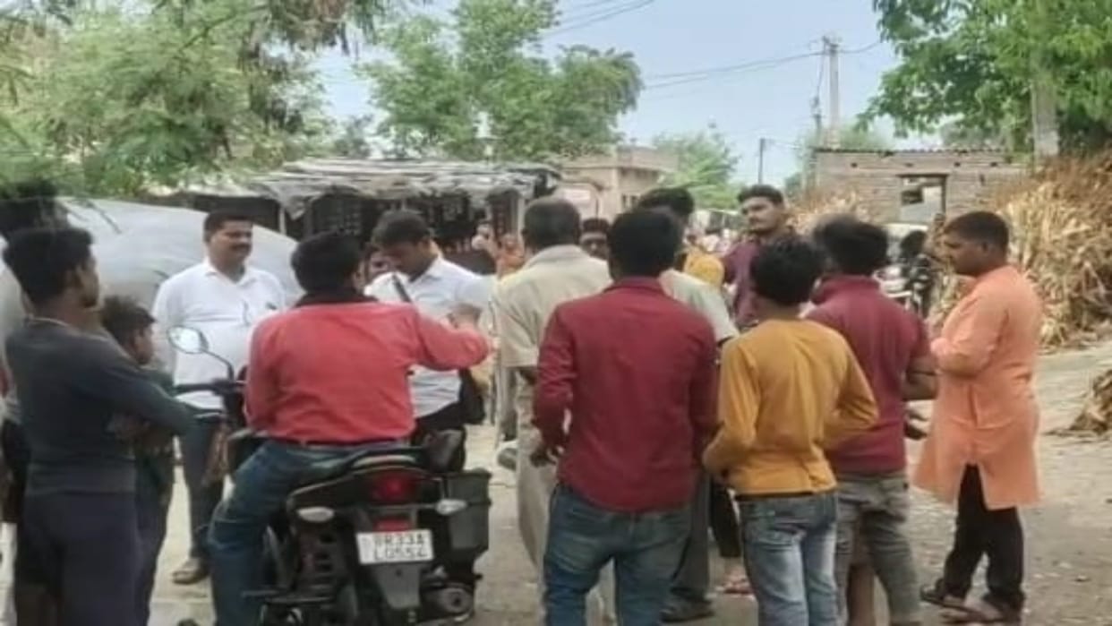 Attack on police team that went to arrest liquor baron in Samastipur