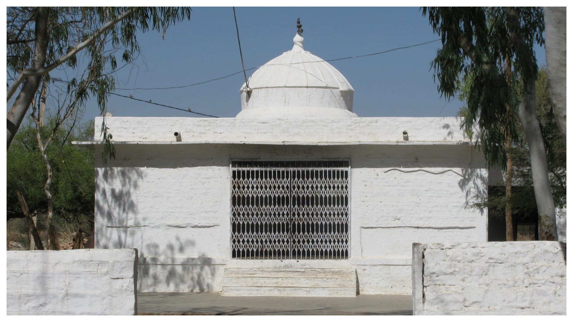 novel attempt by Writer Sonu Kumar Banjare chhattisgarh for his story on Bishnoi samaj Chipko movement