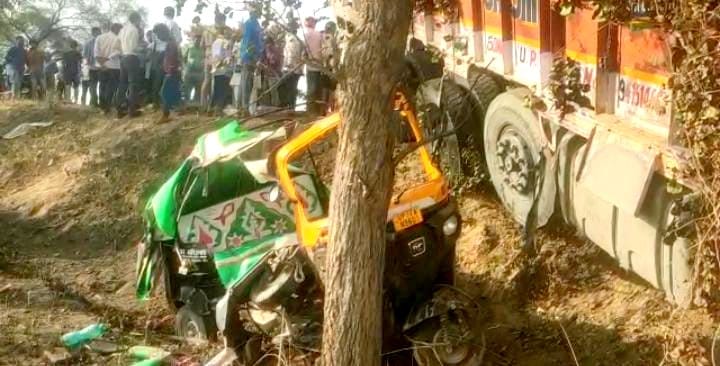 auto got crushed in a fierce collision of trucks in kanpur, two including teenager died, five seriously injure