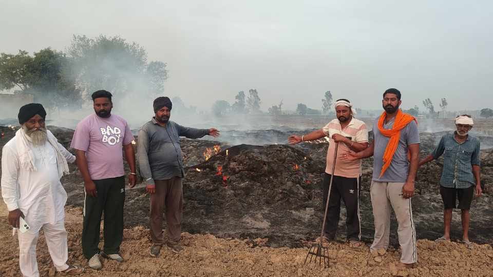 Straw worth lakhs of two farmers burnt in Kapurthala