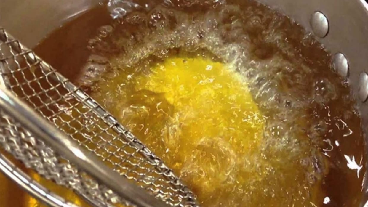 Boiling oil thrown on a caterer in Gudamba Thana Kshetra in Lucknow.