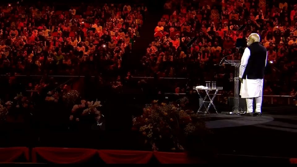 Slogans of Bharat Mat Ki Jai started on seeing Prime Minister Modi in Sydney Event see photos