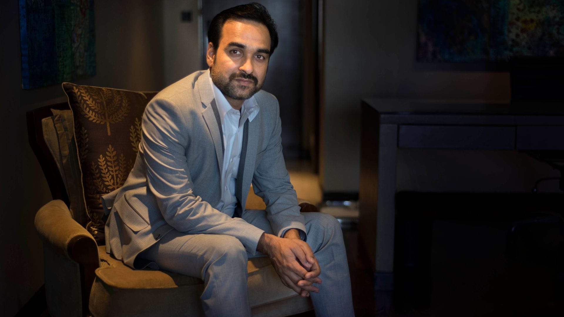 omg 2 actor pankaj tripathi recalled he fainted when hrithik roshan stabbed him in agneepath scene