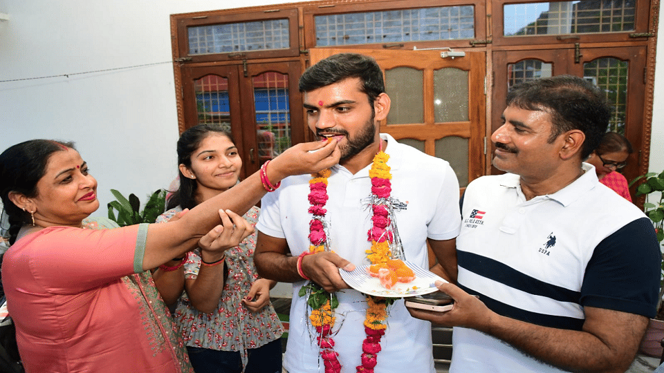 Gaurav Yadav selected in UPSC with 503rd rank Jhansi