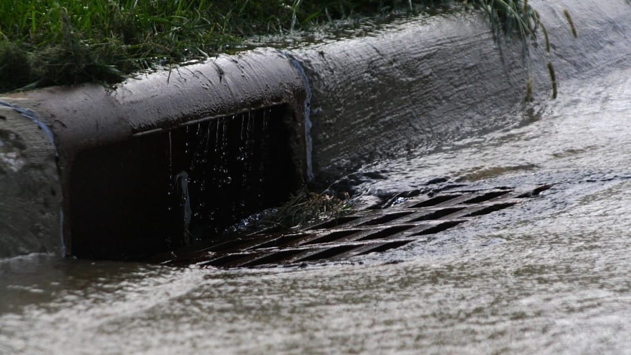 After Techie's Death, Now 32-year-old Slips into Stormwater Drain, Body Found 5km Away in Bengaluru