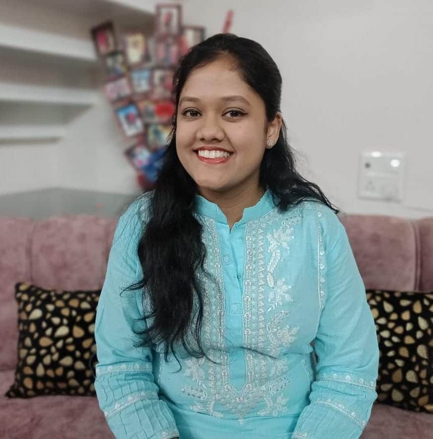 UPSC Result: Rochika, daughter of Ujjain's powerloom operator, got success in third attempt through hard study