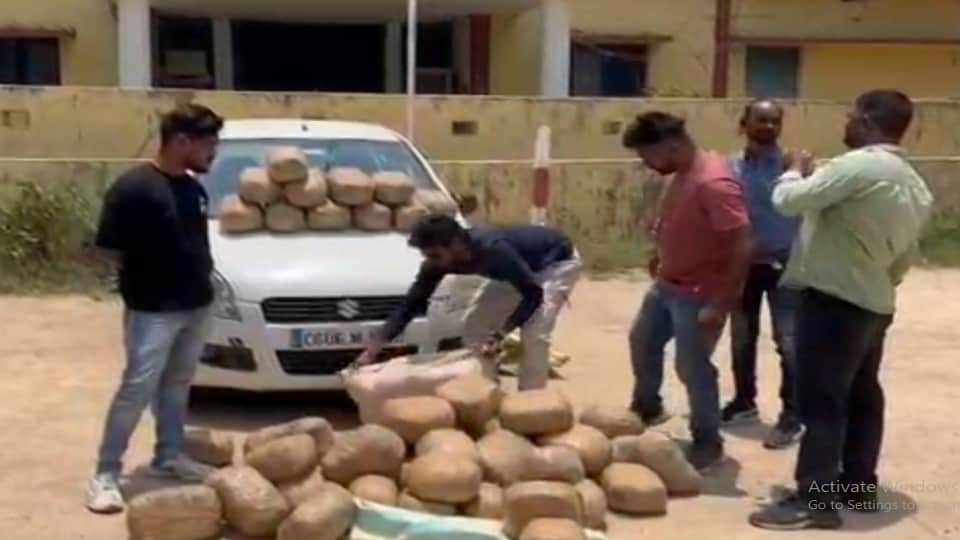 Police got big success arrested three smugglers