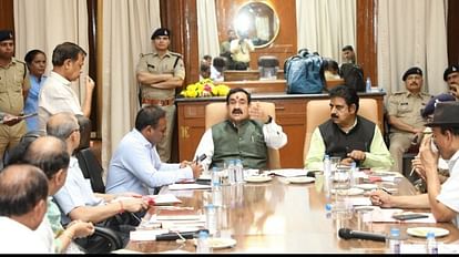 Indore: बड़ा फैसला- ड्रग्स बेचने वालों की जो जमानत देगा, उनके नाम मोहल्ले में बोर्ड पर टांगे जाएंगे drugs racket initiative narottam mishra