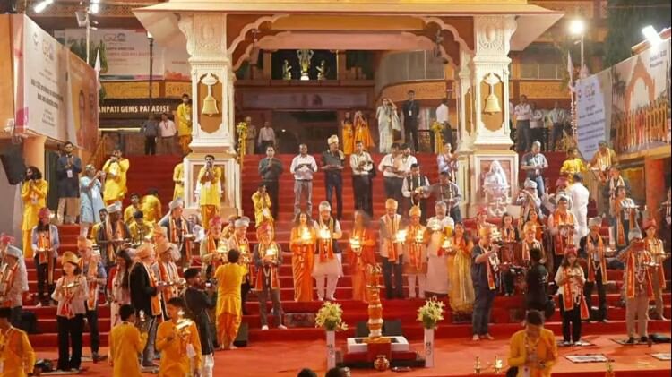 G20 Summit Uttarakhand Foreign Delegates doing ganga aarti in parmarth niketan photos