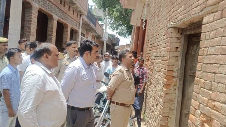 Chhajja took away happiness in Unnao, mourning over the death of two innocents, SDM assured help