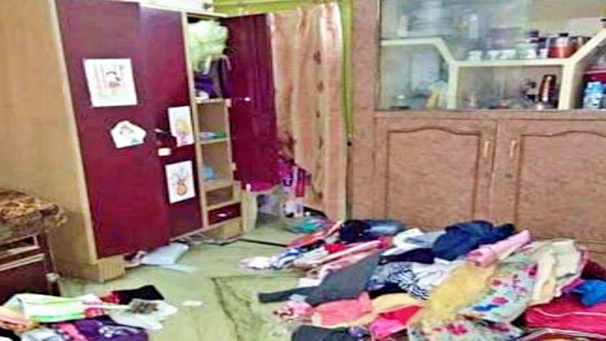 Thieves stole valuables kept in the house along with jewelery in Ujjain