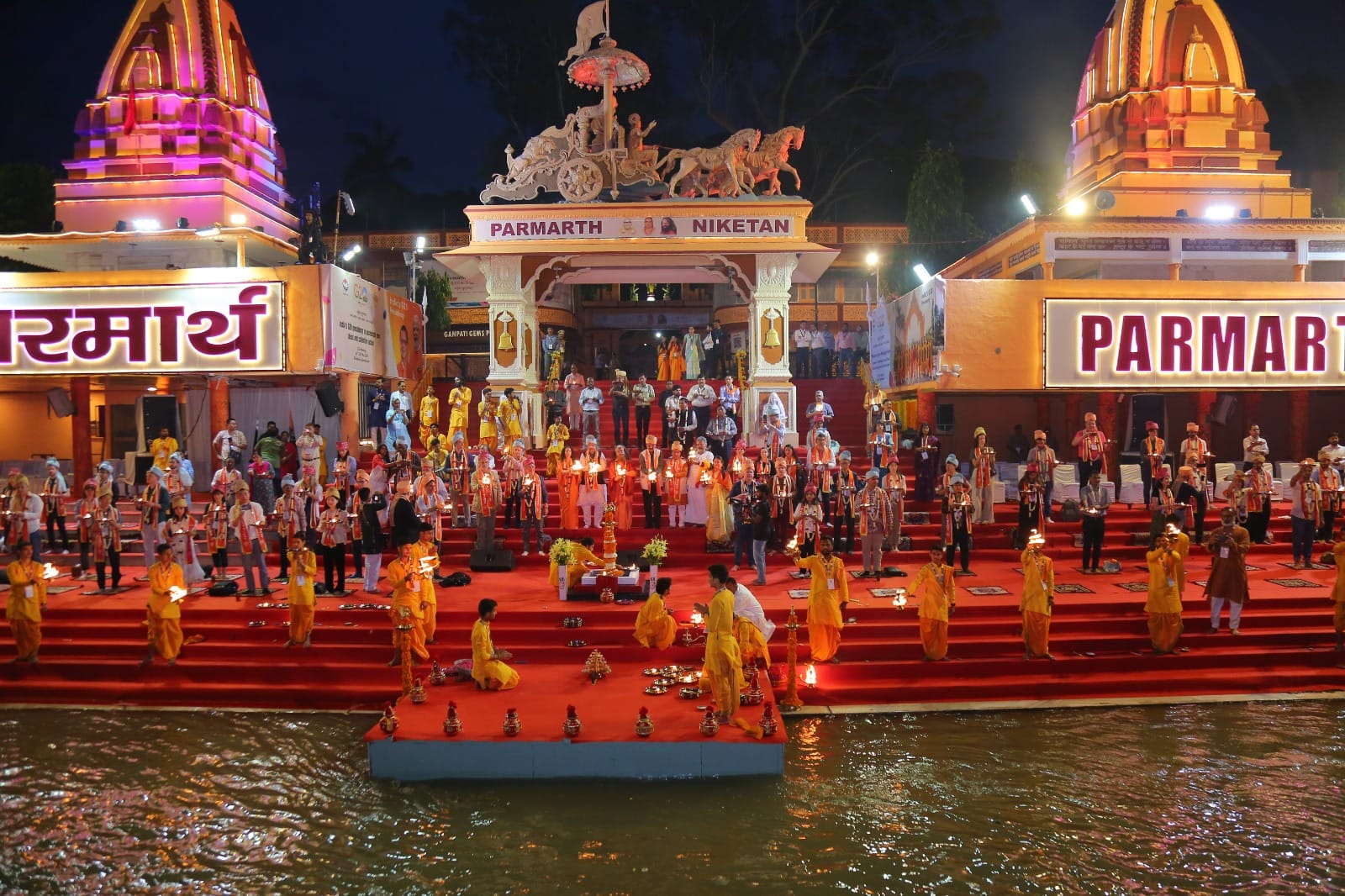 G20 Summit Uttarakhand Foreign Delegates doing ganga aarti in parmarth niketan photos
