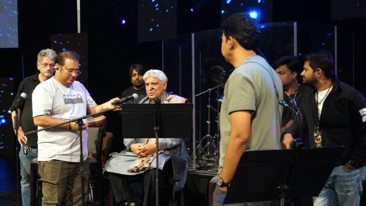 Main Koi Aisa Geet Gaoon Javed Akhtar concert with Hitesh Prasad and Dharmesh Joshi in America And Canada