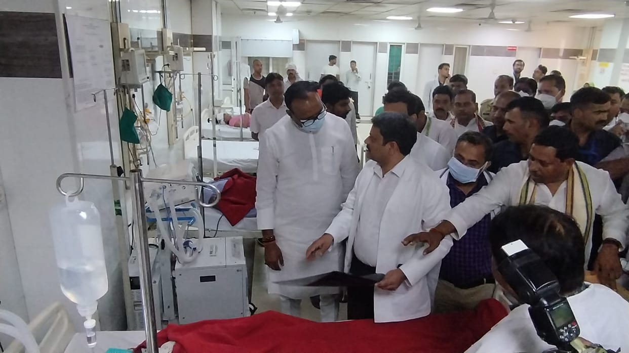Deputy CM Brajesh Pathak arrived in Etawah, inspected the super specialty hospital under construction