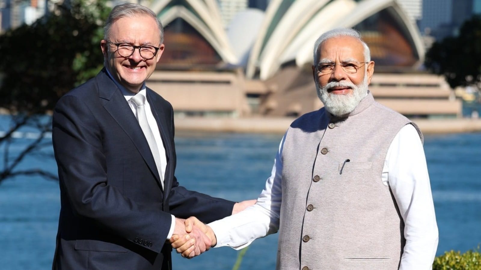 प्रधानमंत्री नरेंद्र मोदी और ऑस्ट्रेलियाई पीएम एंथोनी अल्बनीज