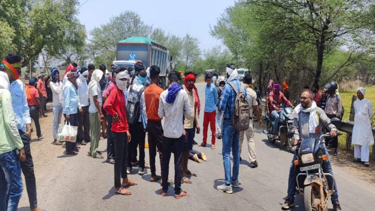 bike rider dies after being crushed by hiva in Bilaspur