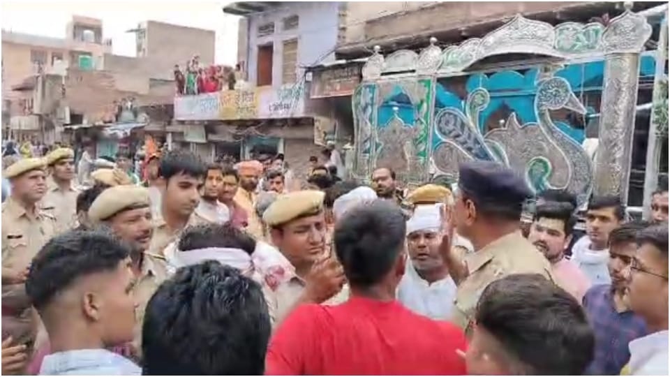 Stone pelting on Lord Parshuram procession in Bharatpur dispute between two parties