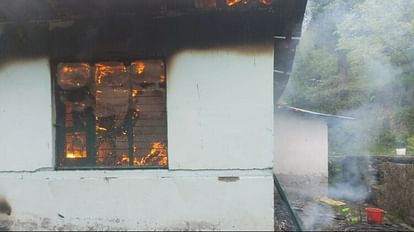 fire breaks out in wool federation Carding unit in Kwar Shimla Himachal Pradesh