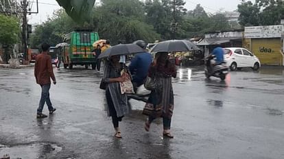 Jammu Kashmir Weather: Strong winds and rain continue four killed due to falling tree in Kishtwar