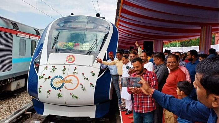 Delhi Dehradun Vande Bharat Express PM Narendra Modi virtually Inaugurated today Railway Minister Update