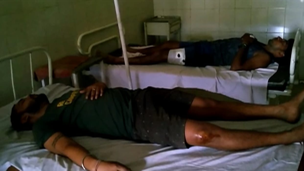Masked miscreants looted by attacking employees in sand mine in Balod
