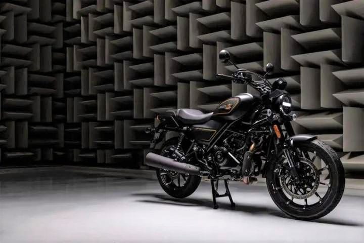 Harley Davidson X440 roadster officially unveiled ahead of India launch