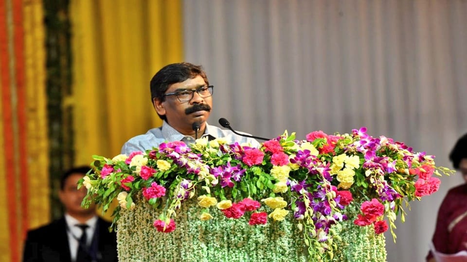 Jharkhand: Soren distributes 93 appointment letters candidates selected engineer other posts
