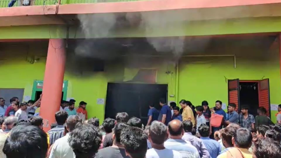 Goods worth lakhs gutted in fire at BJP leader office in Kasganj