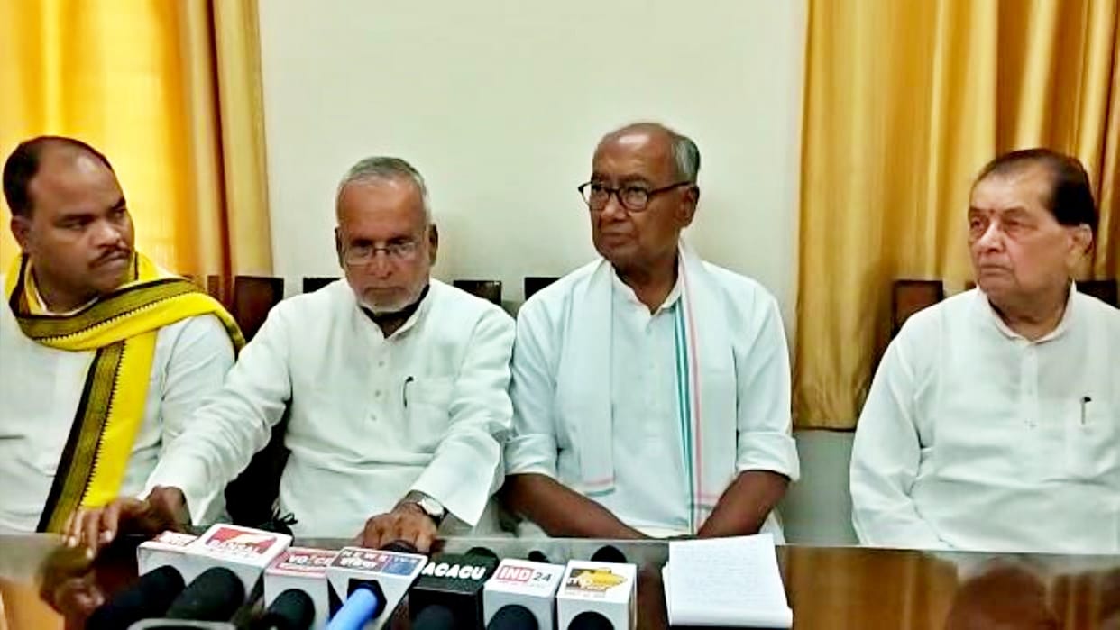 In Nimar, Digvijay told BJP an associate organization of ISI