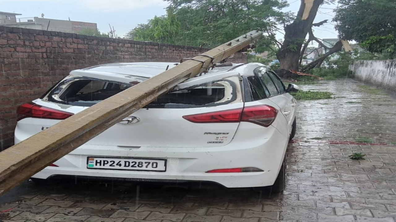 Himachal Weather: Two dead due to thunderstorm, blackout in many areas, heavy damage to crops, see pictures