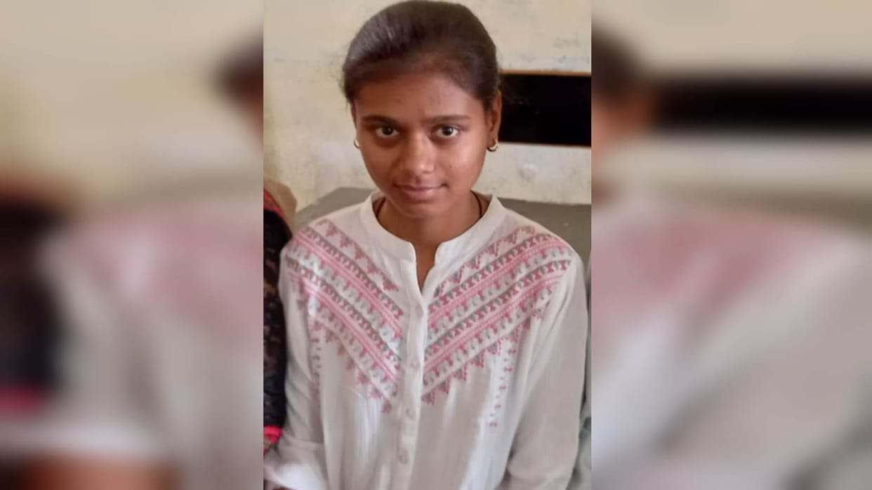 Uttarakhand Board 12th topper Tanu Chauhan wants to serve country by becoming an IAS read success Story