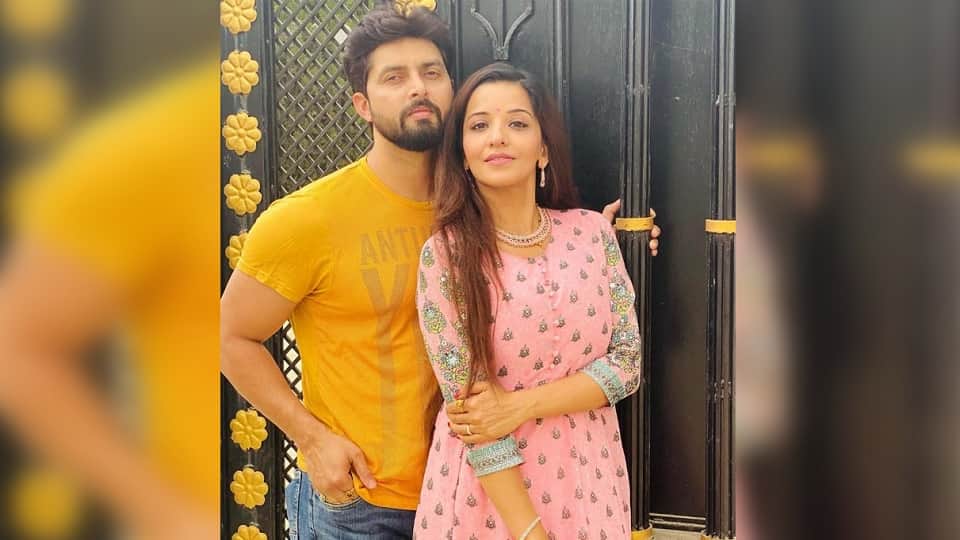 Bhojpuri Actress Monalisa And Vikrant beautiful love story know some unknown facts about there life